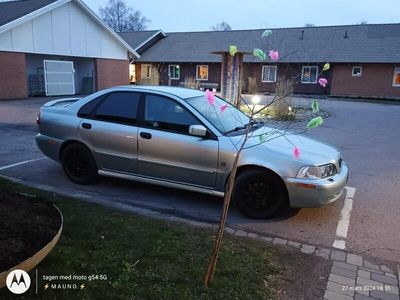 Volvo S40