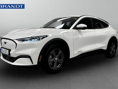 Vit Begagnad 2021 Ford Mustang Mach-E Standard Range SUV | 329 900 kr (Marknadspris)