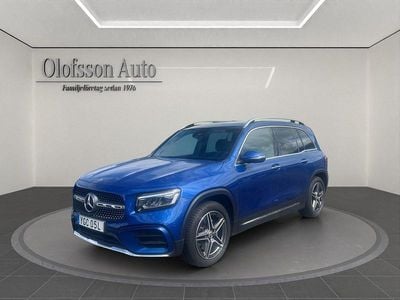 Mercedes GLB220