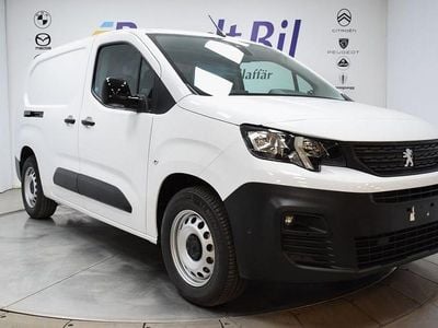 Vit Begagnad 2023 Peugeot E-Partner Minibuss | 319 500 kr (Lite dyr)