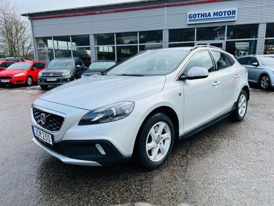 begagnad Volvo V40 CC D2 Momentum, Ocean Race Euro 6 120hk