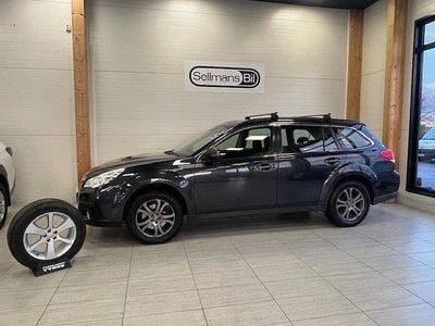 Mörkgrå Begagnad 2014 Subaru Outback Kombi | 119 000 kr (Marknadspris)