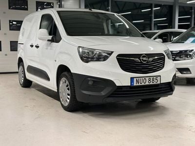 Vit Begagnad 2021 Opel Combo Minibuss | 169 900 kr (Lite dyr)