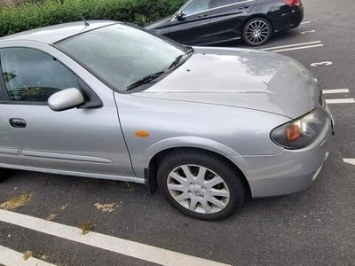 begagnad Nissan Almera 5-dörrar 1.8 Euro 4