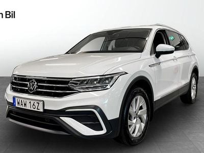 Begagnad VW Tiguan Allspace Life 150 HK (110 kW) 2023 Vit (pure white) SUV
