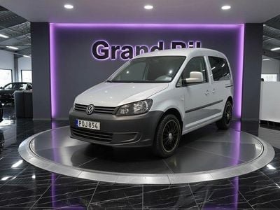 Begagnad VW Caddy 102 HK (75 kW) 2015 Silver Minibuss