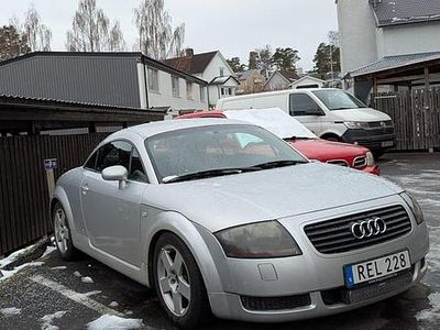 Begagnad Audi TT 180 HK (132 kW) 2000 Sportkupé