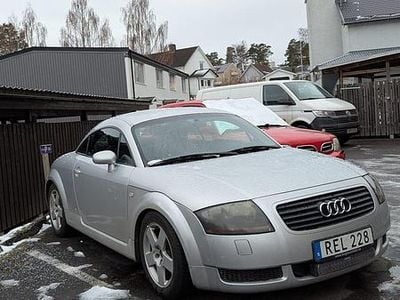 Begagnad 2000 Audi TT Sportkupé | 15 000 kr (Bra pris)