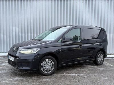 Svart Begagnad 2021 VW Caddy Minibuss | 189 400 kr (Lite dyr)