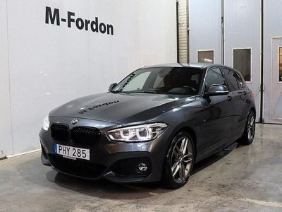Grå (mineralgrå metallic) Begagnad 2017 BMW 118 M Sport Halvkombi | 199 900 kr (Marknadspris)