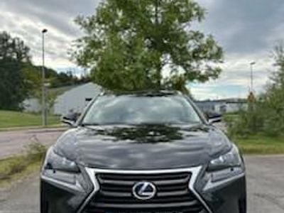 Lexus NX300h