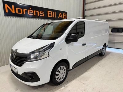 Vit Begagnad 2020 Renault Trafic Minibuss | 149 000 kr (Marknadspris)