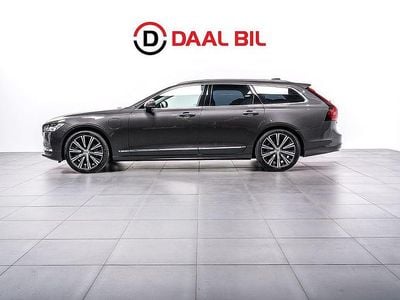 Grå Begagnad 2022 Volvo V90 Plus Kombi | 399 700 kr (Marknadspris)