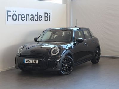 begagnad Mini Cooper 5dr Aut / B.kamera / CarPlay / Sportstolar