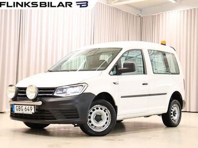 Vit Begagnad 2017 VW Caddy Minibuss | 189 700 kr (Marknadspris)
