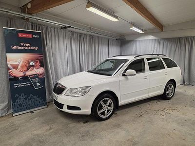 Vit Begagnad 2012 Skoda Octavia Ambiente Kombi | 47 900 kr (Dyr)
