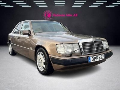 Brun Begagnad 1990 Mercedes E300 Sedan | 38 900 kr