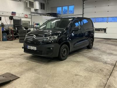 Svart Begagnad 2018 Citroën Berlingo Minibuss | 99 000 kr (Bra pris)