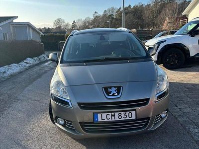 Begagnad Peugeot 5008 111 HK (81 kW) 2012 Minibuss