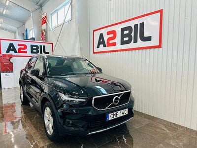 Svart Begagnad 2020 Volvo XC40 Momentum SUV | 299 900 kr (Marknadspris)