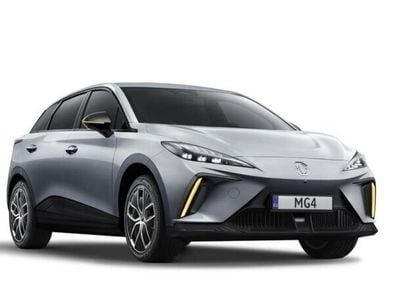 Begagnad MG MG4 EV Luxury 150 kW (204 HK) 2023 Grå/silver Halvkombi