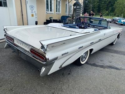 Begagnad Pontiac Bonneville 301 HK (221 kW) 1959 Vit Sedan