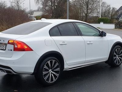 begagnad Volvo S60 CC D4 AWD Classic Plus