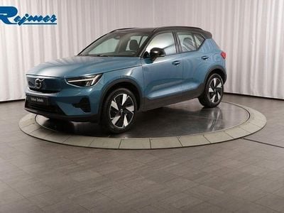 Blå (fjord blue metallic) Begagnad 2023 Volvo XC40 Core SUV | 359 900 kr