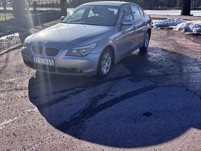 Begagnad BMW 525 218 HK (160 kW) 2006 Sedan