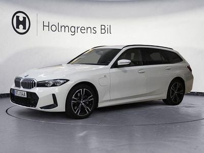 Begagnad BMW 330 M Sport 292 HK (214 kW) 2025 Alpinvit Kombi