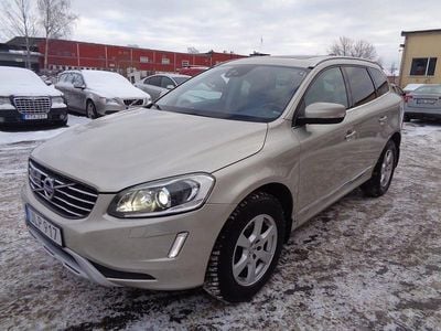 Ljusbrun Begagnad 2017 Volvo XC60 Standard SUV | 125 000 kr