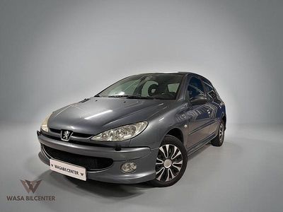 Grå Begagnad 2007 Peugeot 206 Halvkombi | 19 900 kr (Marknadspris)