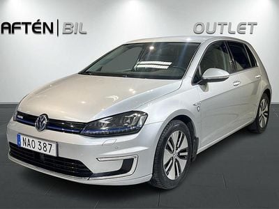 Reflex silver metallic Begagnad 2016 VW e-Golf Halvkombi | 119 800 kr (Bra pris)