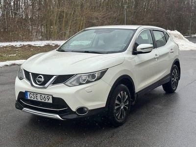 Begagnad Nissan Qashqai 116 HK (85 kW) 2015 Vit SUV