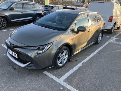 Grön Begagnad 2019 Toyota Corolla | 239 900 kr