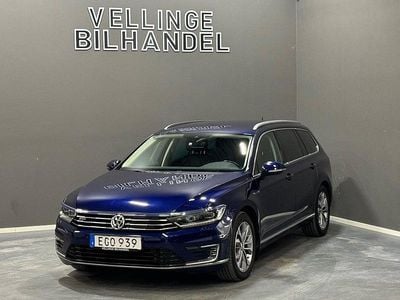 Begagnad VW Passat GTE 218 HK (160 kW) 2018 Mörkblå Kombi
