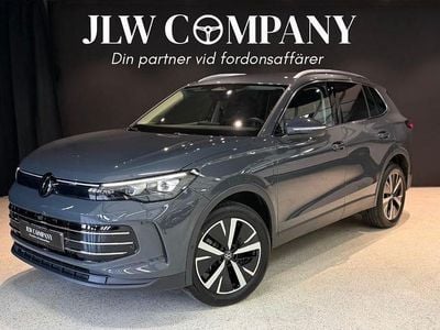 Grå Begagnad 2025 VW Tiguan Elegance SUV | 499 000 kr