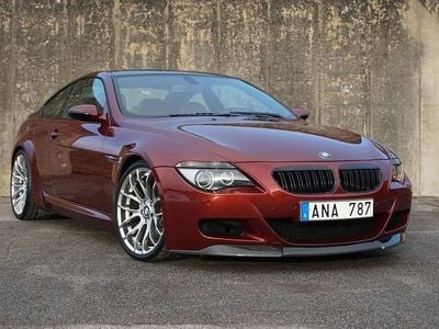 Begagnad BMW M6 508 HK (373 kW) 2005 Mörkröd Sportkupé