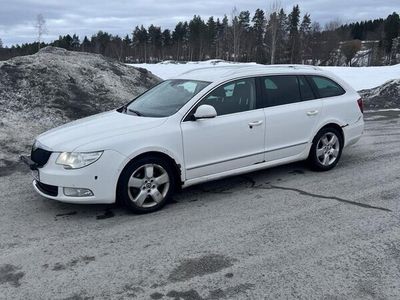 begagnad Skoda Superb Kombi 2.0 TDI 4x4 Euro 5