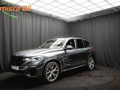 Grå Begagnad 2021 BMW X5 M Sport SUV | 478 900 kr