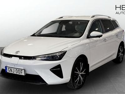 Begagnad MG MG5 EV Luxury 130 kW (177 HK) 2022 Vit Kombi