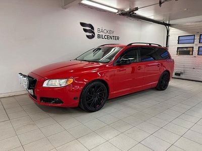 Begagnad Volvo V70 R-Design 231 HK (169 kW) 2010 Röd Kombi