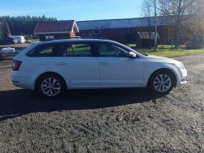 Begagnad 2018 Skoda Octavia Kombi | 115 000 kr (Marknadspris)