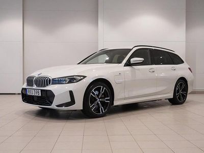 Alpinvit Begagnad 2025 BMW 330 M Sport Kombi | 499 800 kr