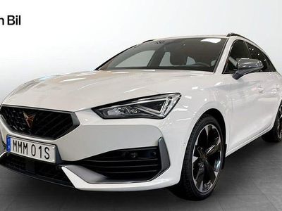 Vit (candy white) Begagnad 2023 Cupra Leon Kombi | 249 900 kr (Marknadspris)
