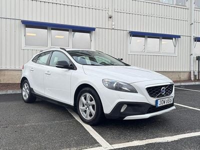 Begagnad 2015 Volvo V40 CC Kombi | 130 000 kr (Marknadspris)