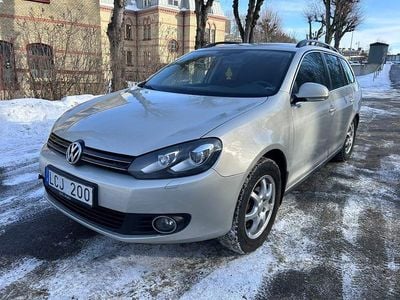 Begagnad VW Golf VI 105 HK (77 kW) 2011 Halvkombi