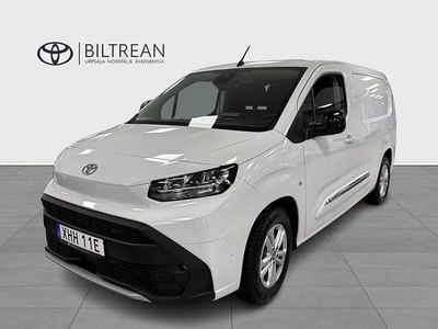 Begagnad Toyota Proace City City 100 kW (136 HK) 2024 Vit Minibuss
