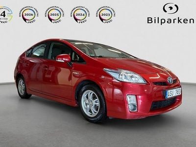 Begagnad Toyota Prius 136 HK (100 kW) 2010 Röd Halvkombi