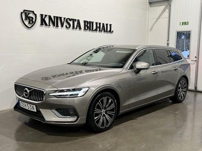 Grå Begagnad 2022 Volvo V60 Inscription Kombi | 304 800 kr (Bra pris)